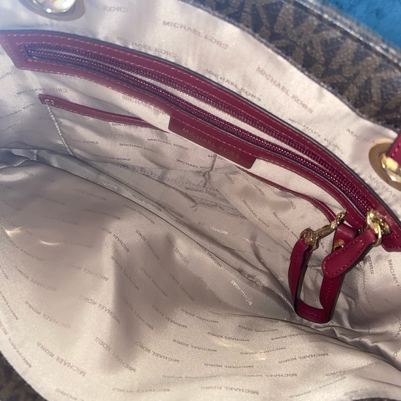 Michael Kors large shoulder bag - Picture 3 of 3